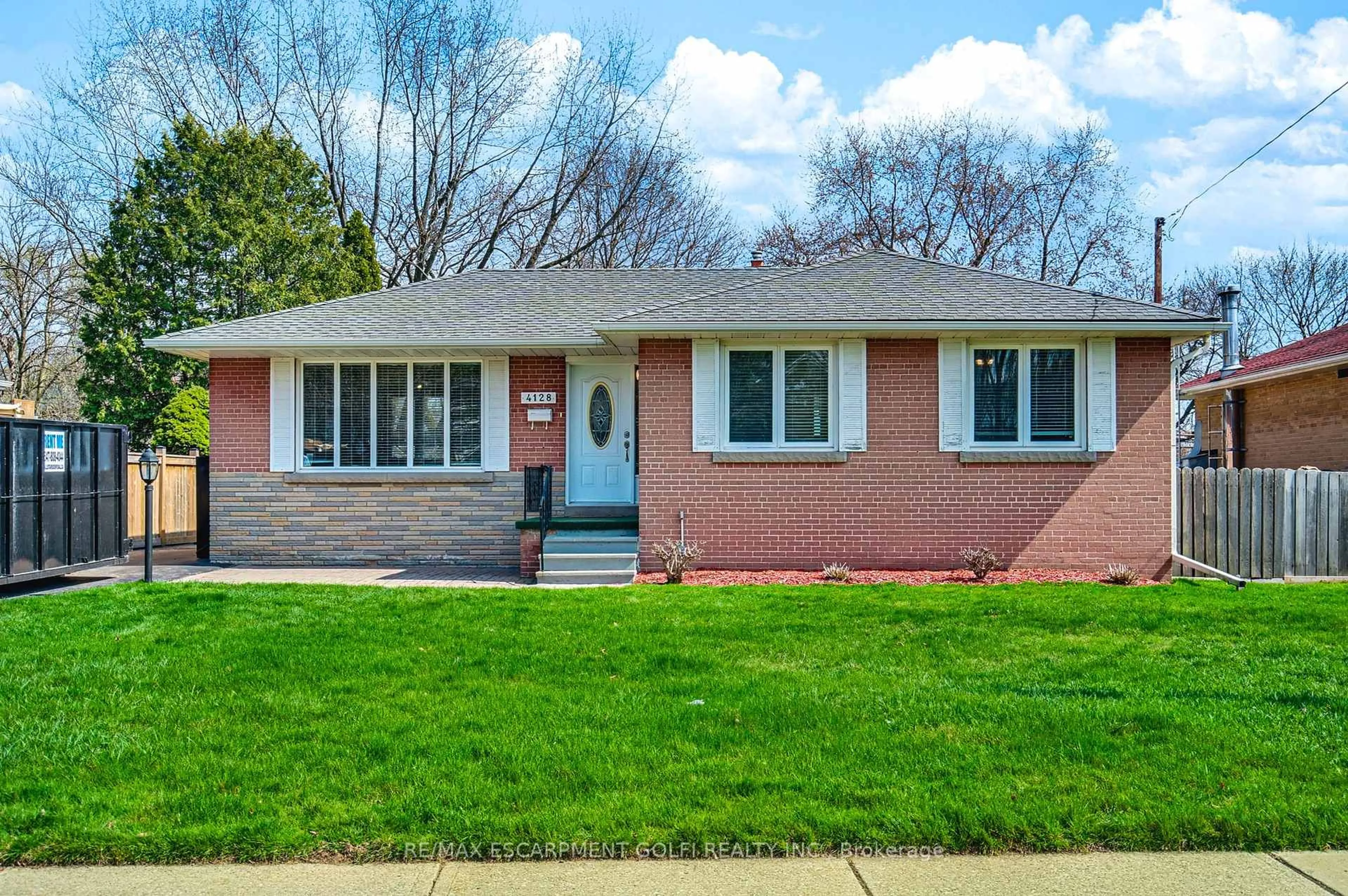 Home with brick exterior material, street for 4128 New St, Burlington Ontario L7L 1S9
