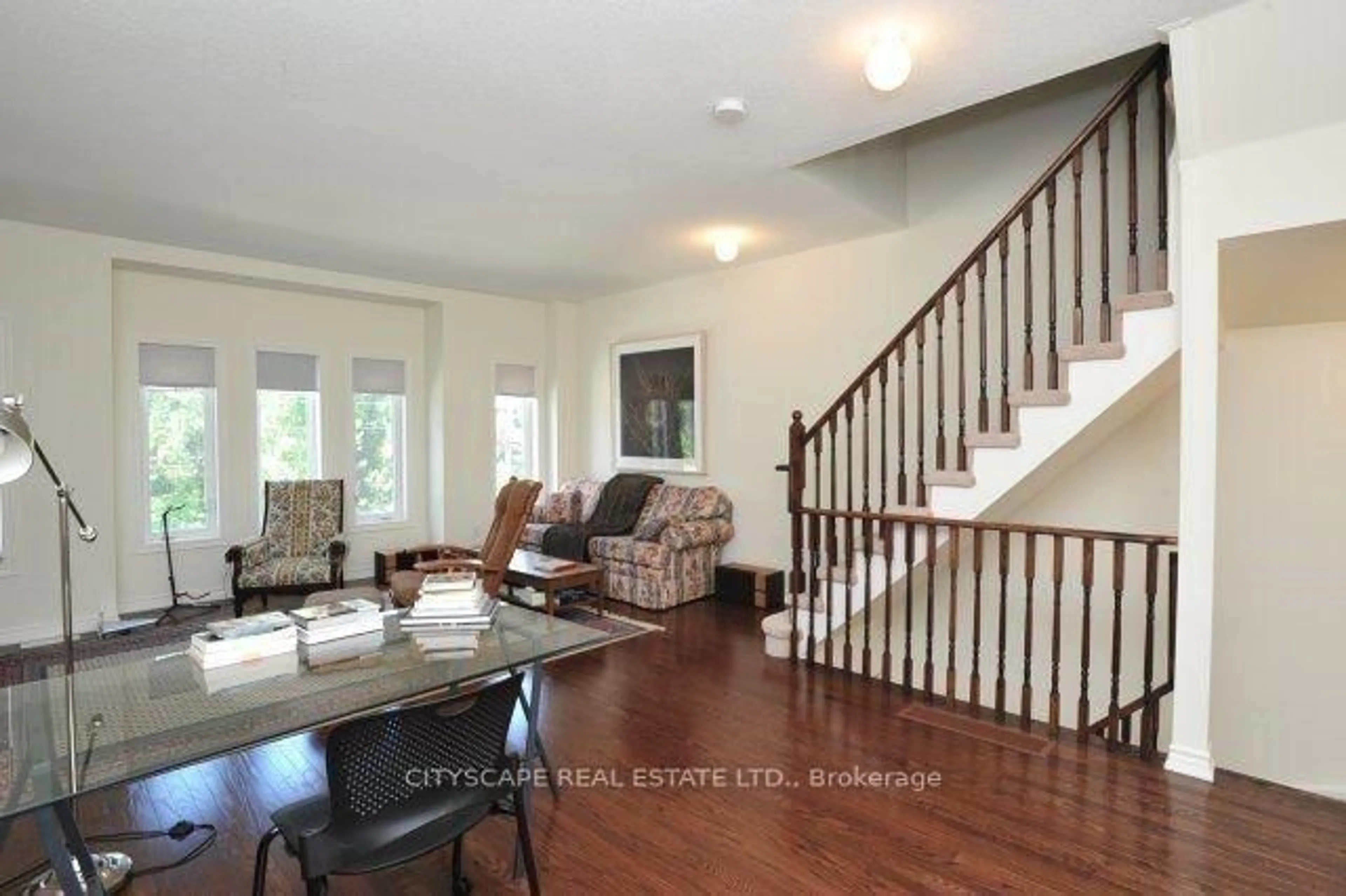 Living room with furniture, unknown for 2596 Glengarry Rd #22, Mississauga Ontario L5C 0A2