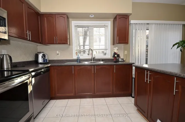 Additional property image - 9 Coin St