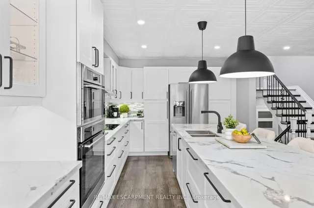 Additional property image - 955 King Rd Unit 7