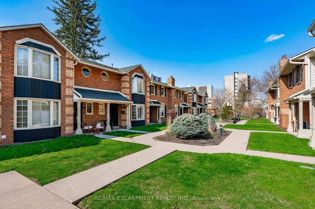 Additional property image - 955 King Rd Unit 7