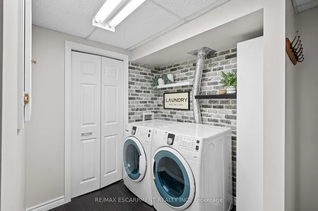 Additional property image - 955 King Rd Unit 7