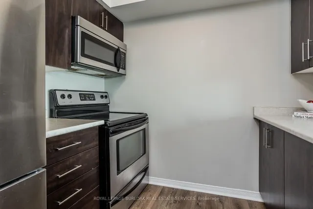 Additional property image - 215 Queen St Unit 602