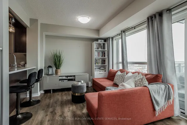 Additional property image - 215 Queen St Unit 602