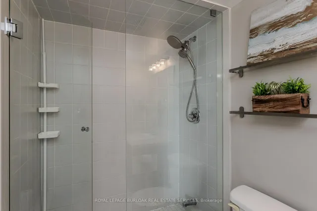 Additional property image - 215 Queen St Unit 602