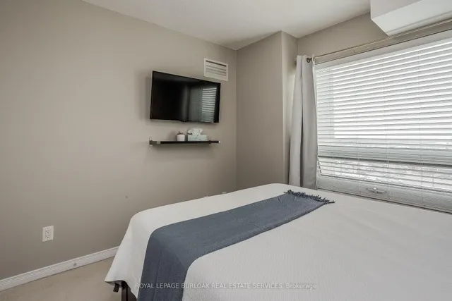 Additional property image - 215 Queen St Unit 602