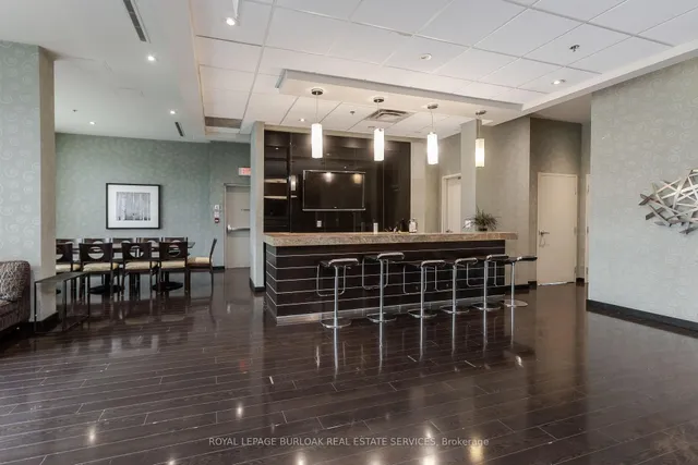 Additional property image - 215 Queen St Unit 602