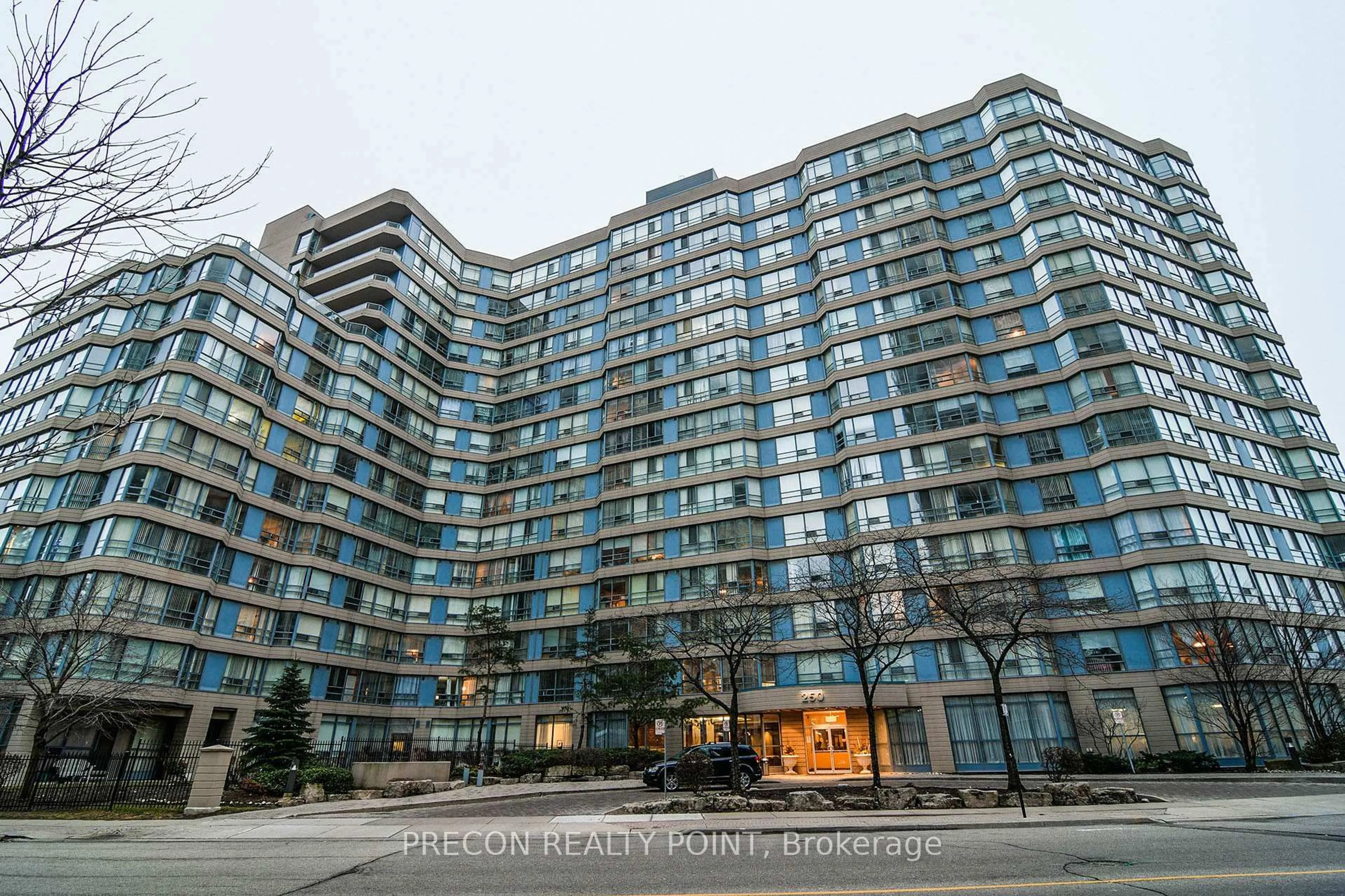 Unknown for 250 Webb Dr #1205, Mississauga Ontario L5B 3Z4
