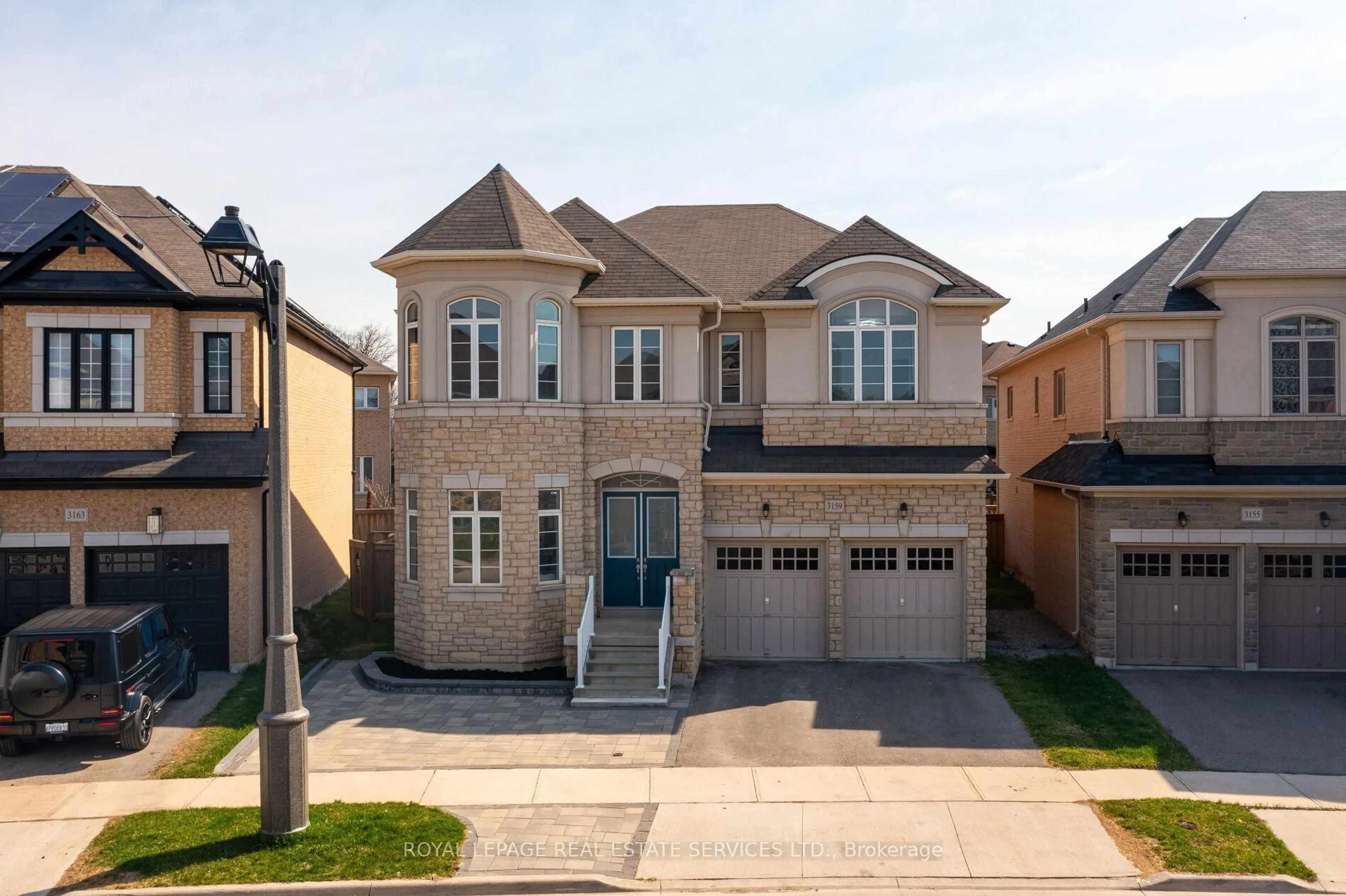 Home with brick exterior material, street for 3159 William Rose Way, Oakville Ontario L6H 0T3