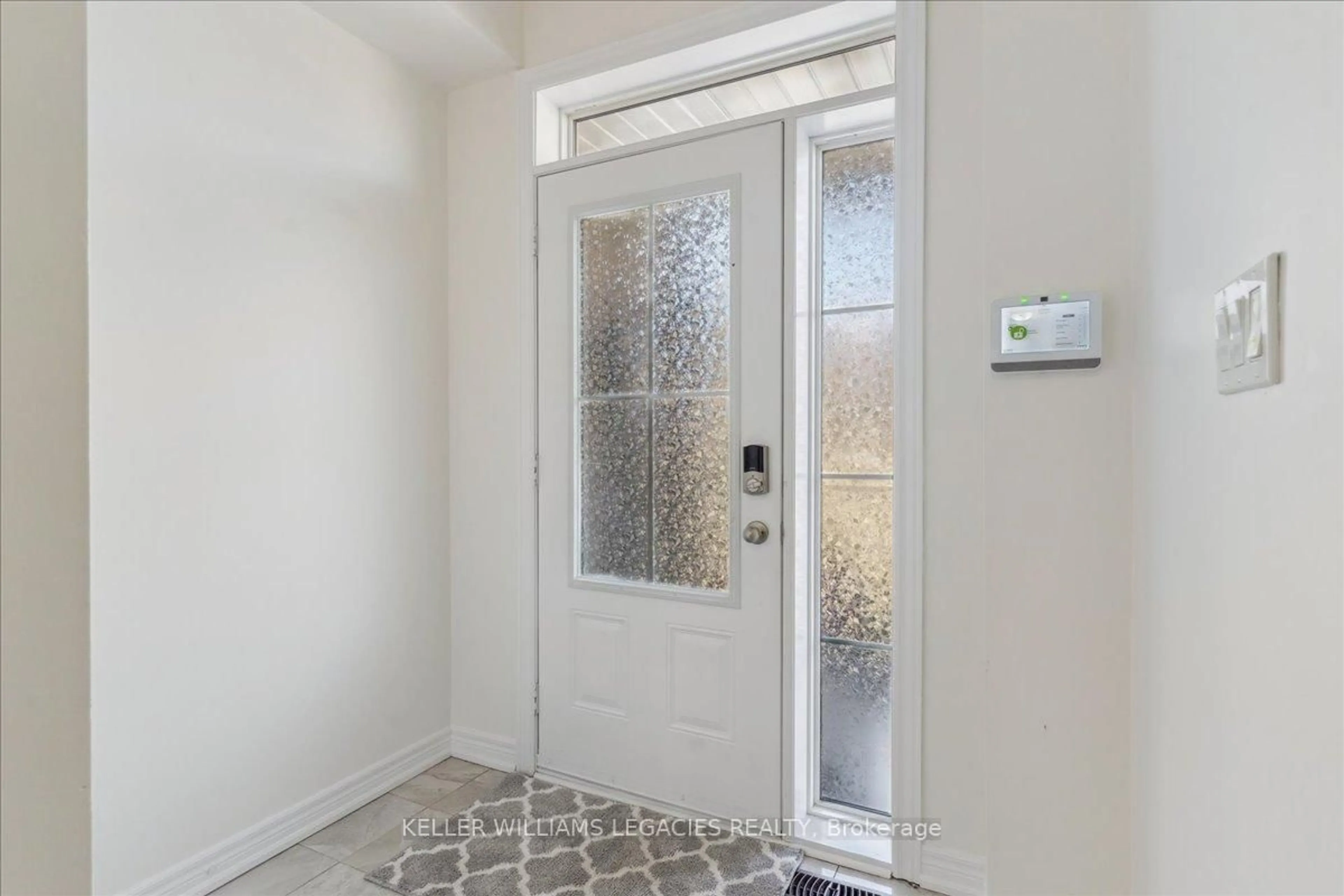 Indoor entryway for 69 Doris Pawley Cres, Caledon Ontario L7C 4E7