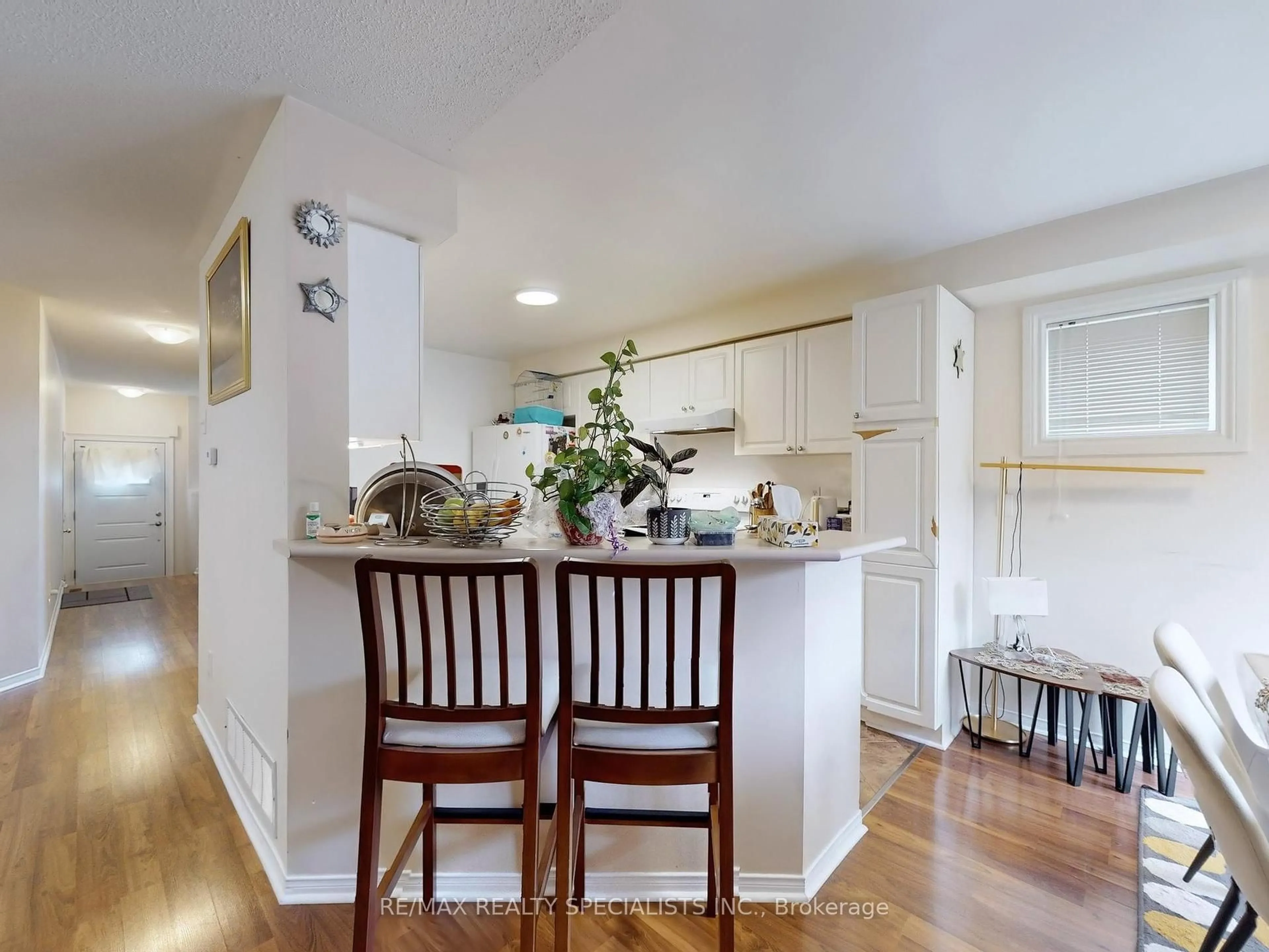 Open concept kitchen, unknown for 5223 Fairford Cres #90, Mississauga Ontario L5V 2M6