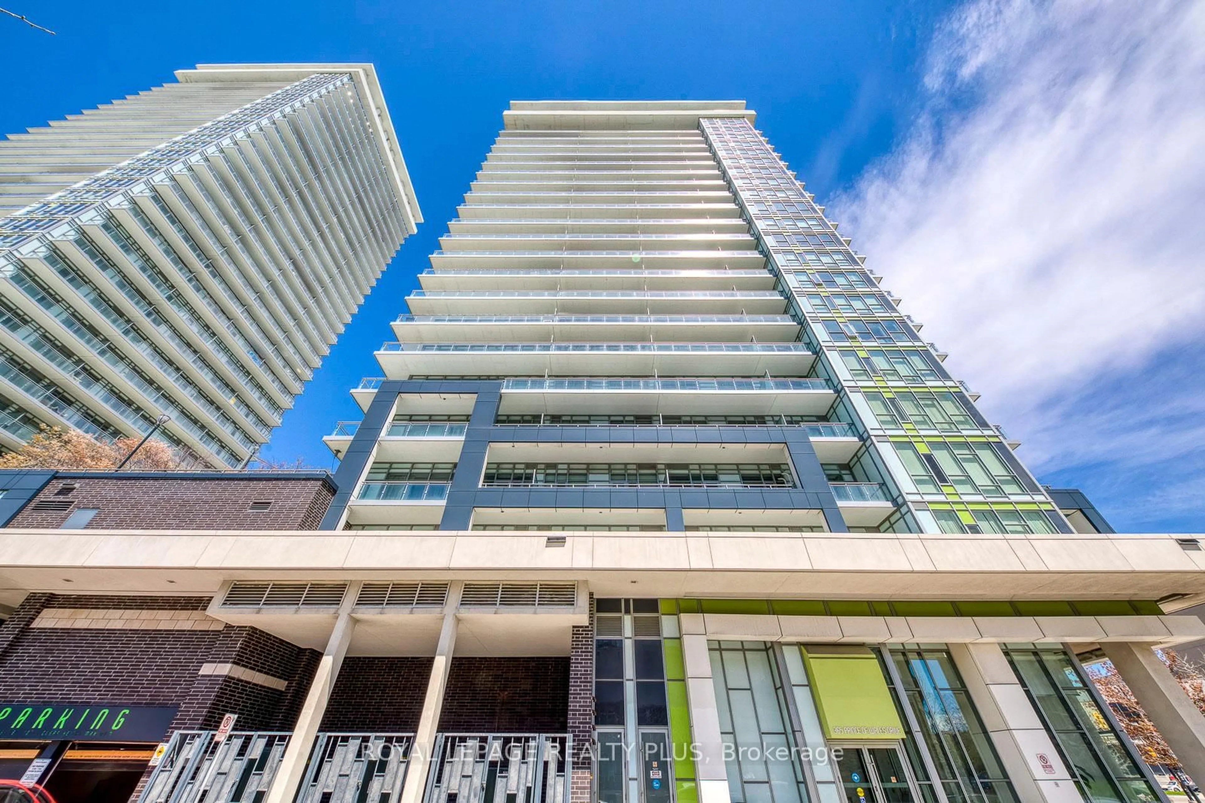 Indoor foyer for 365 Prince Of Wales Dr #2202, Mississauga Ontario L5B 0G6