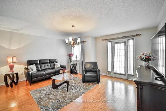 Additional property image - 413 Oaktree Circ