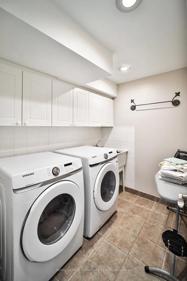 Additional property image - 413 Oaktree Circ