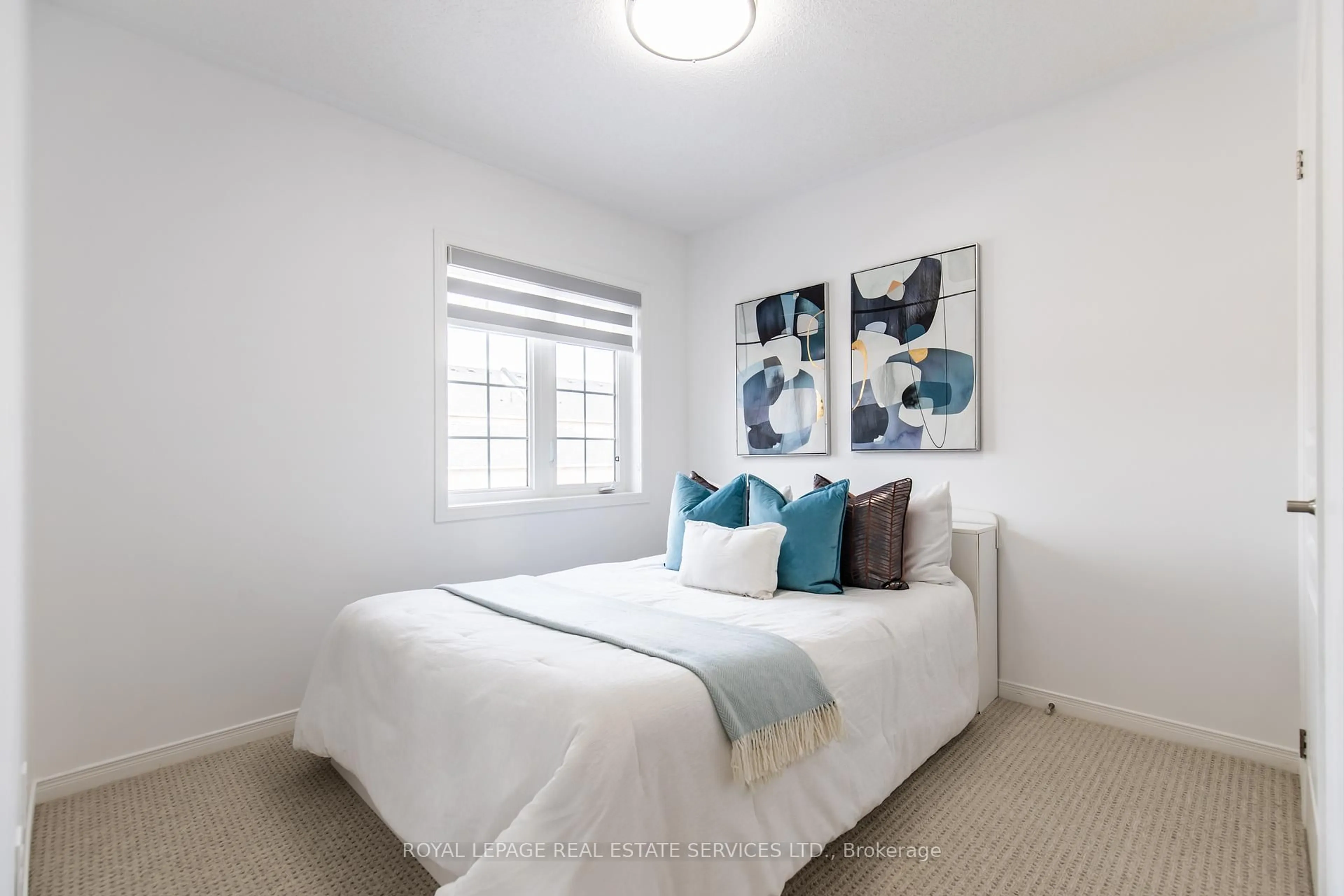 Bedroom with bed, unknown for 3045 Gladeside Ave #8, Oakville Ontario L6M 0R3