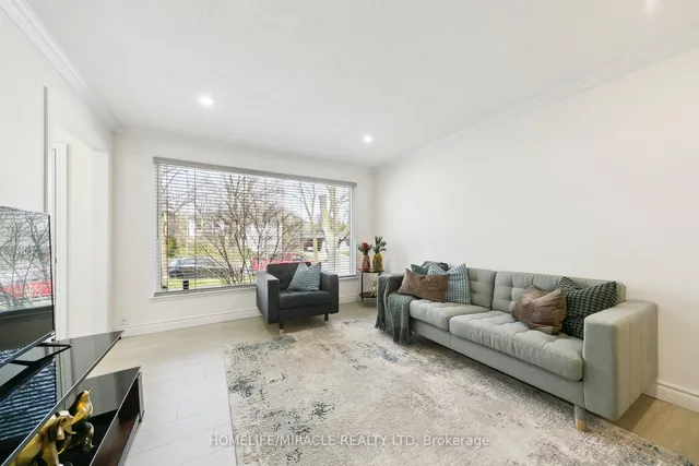Additional property image - 1612 Wavell Cres