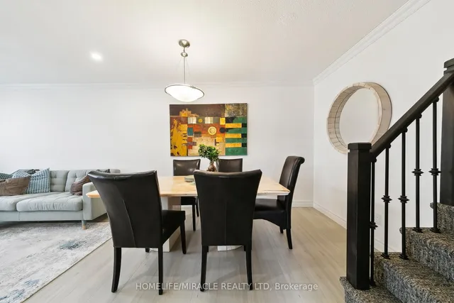 Additional property image - 1612 Wavell Cres