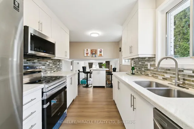 Additional property image - 1612 Wavell Cres