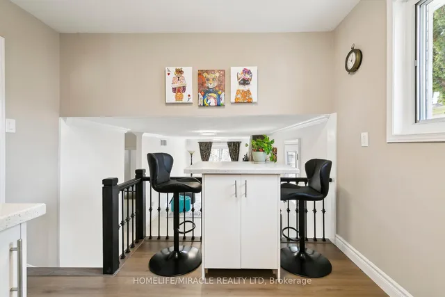 Additional property image - 1612 Wavell Cres