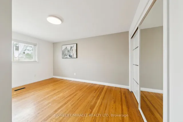 Additional property image - 1612 Wavell Cres