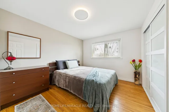 Additional property image - 1612 Wavell Cres