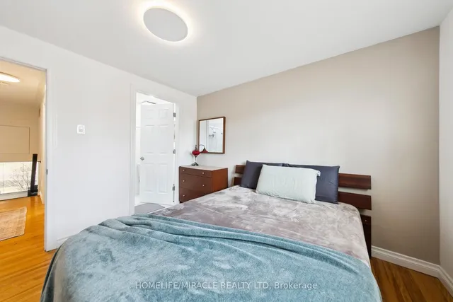 Additional property image - 1612 Wavell Cres