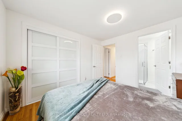 Additional property image - 1612 Wavell Cres