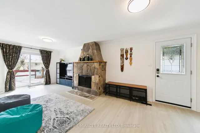 Additional property image - 1612 Wavell Cres