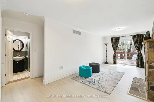 Additional property image - 1612 Wavell Cres