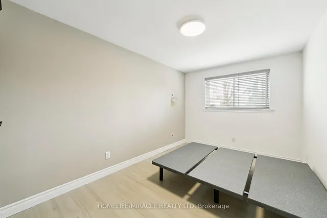 Additional property image - 1612 Wavell Cres