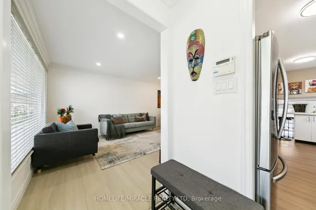 Additional property image - 1612 Wavell Cres