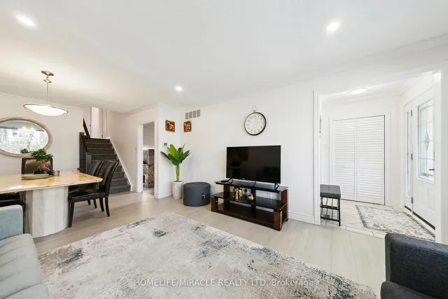Additional property image - 1612 Wavell Cres