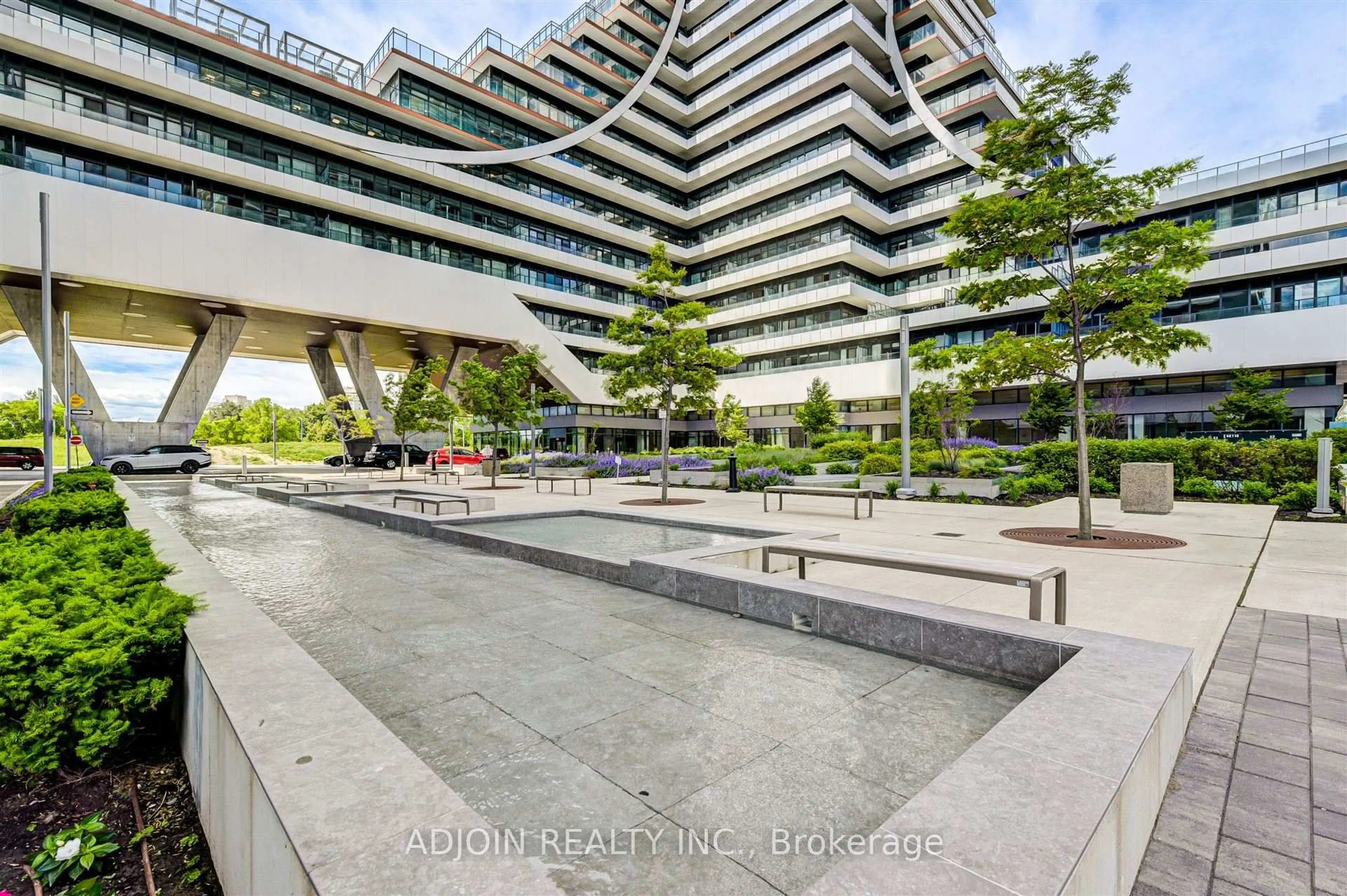 Patio, building for 30 Shore Breeze Dr #434, Toronto Ontario M8V 0J1