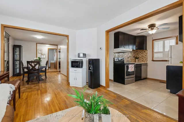 Additional property image - 924 Glencairn Ave