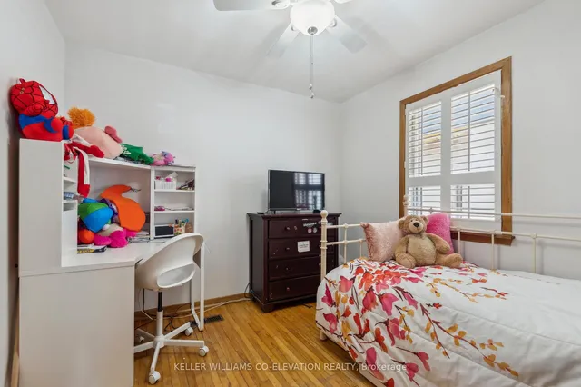 Additional property image - 924 Glencairn Ave