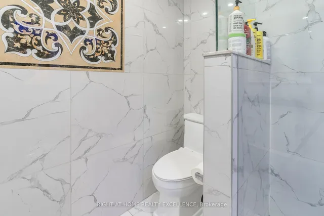 Additional property image - 7340 Sigsbee Dr