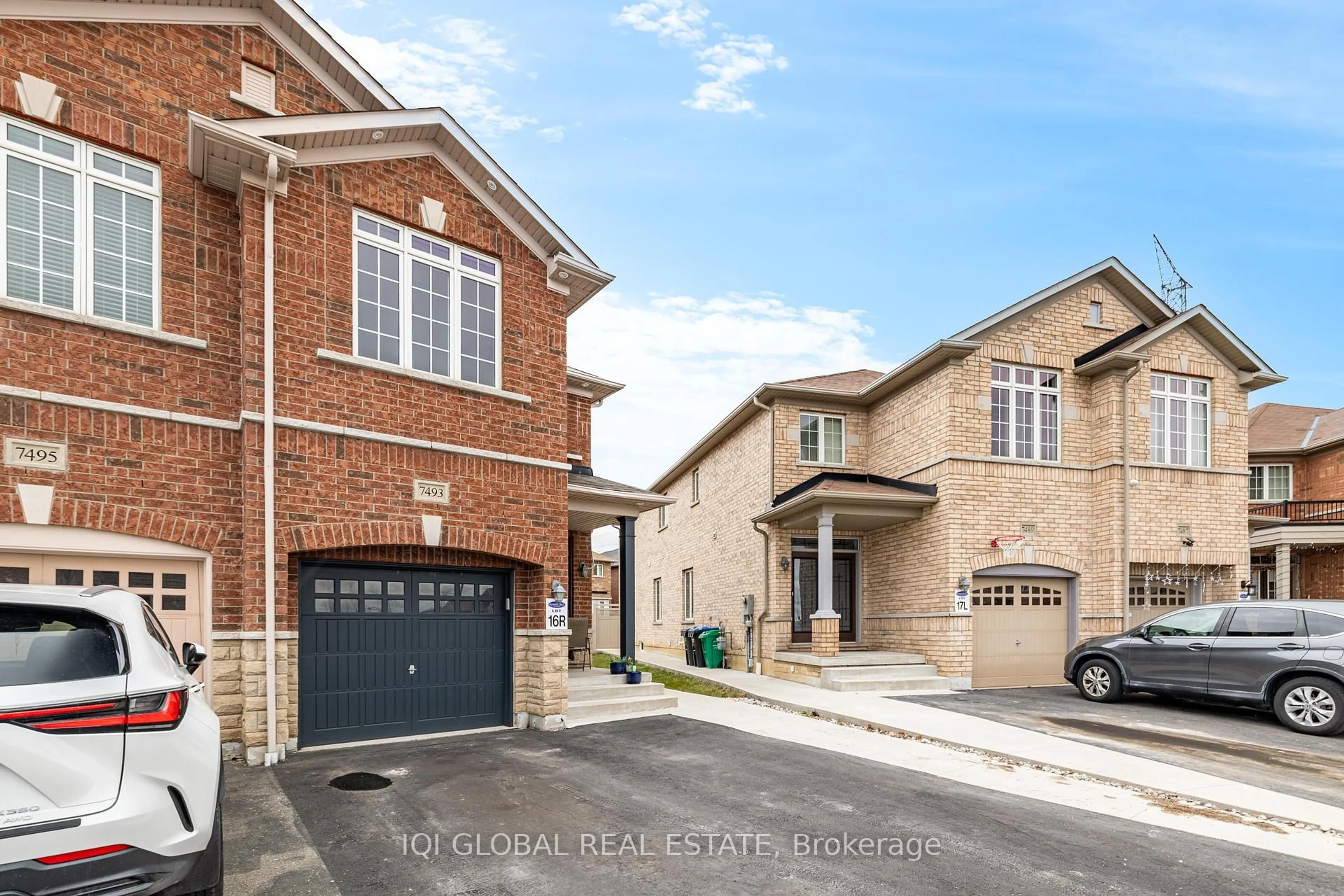 Home with brick exterior material, street for 7493 Saint Barbara Blvd, Mississauga Ontario L5W 0G3