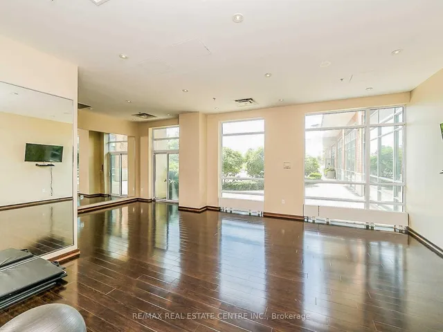 Additional property image - 215 Queen St Unit 301