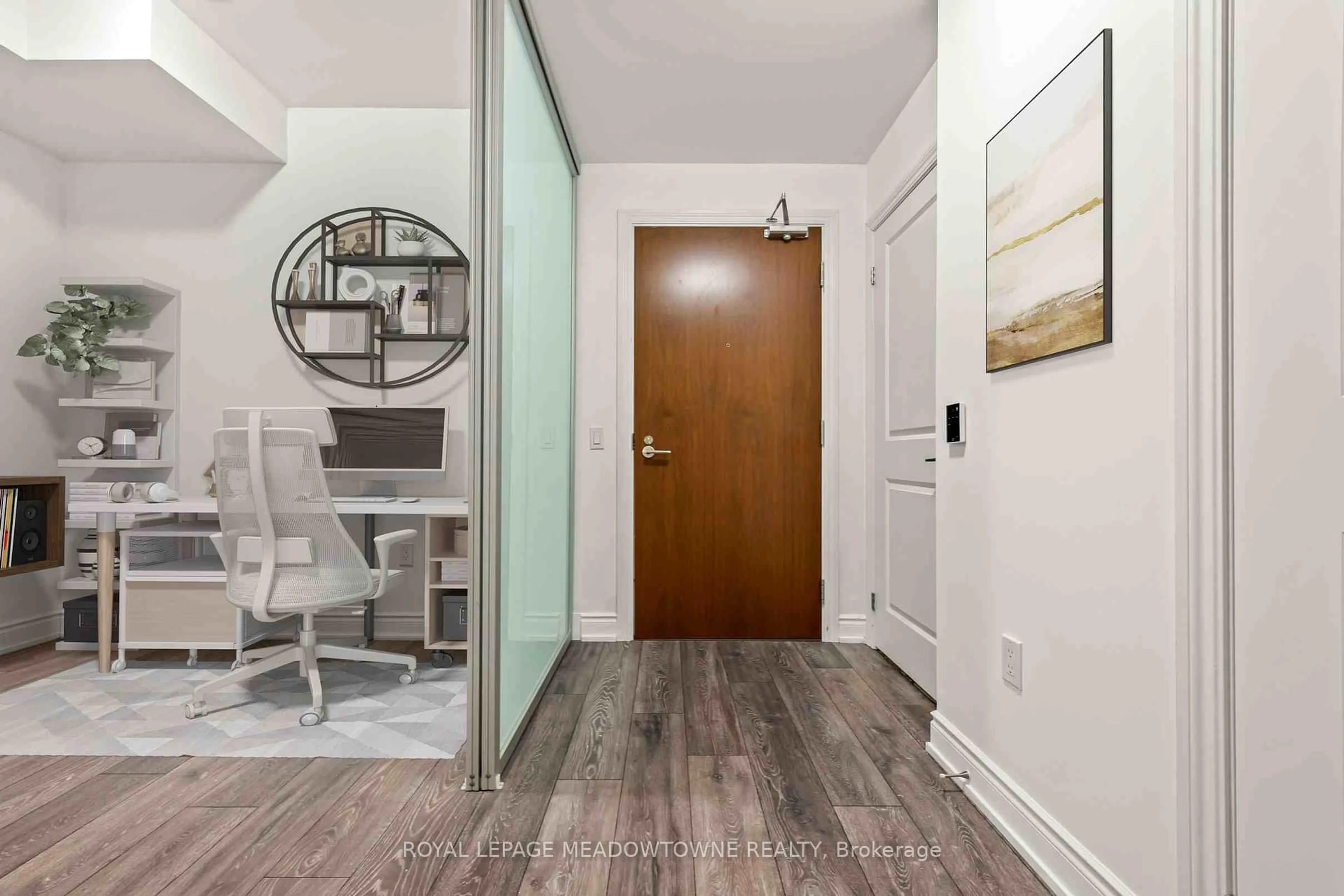 Indoor entryway for 1050 Main St #809, Milton Ontario L9T 9M3