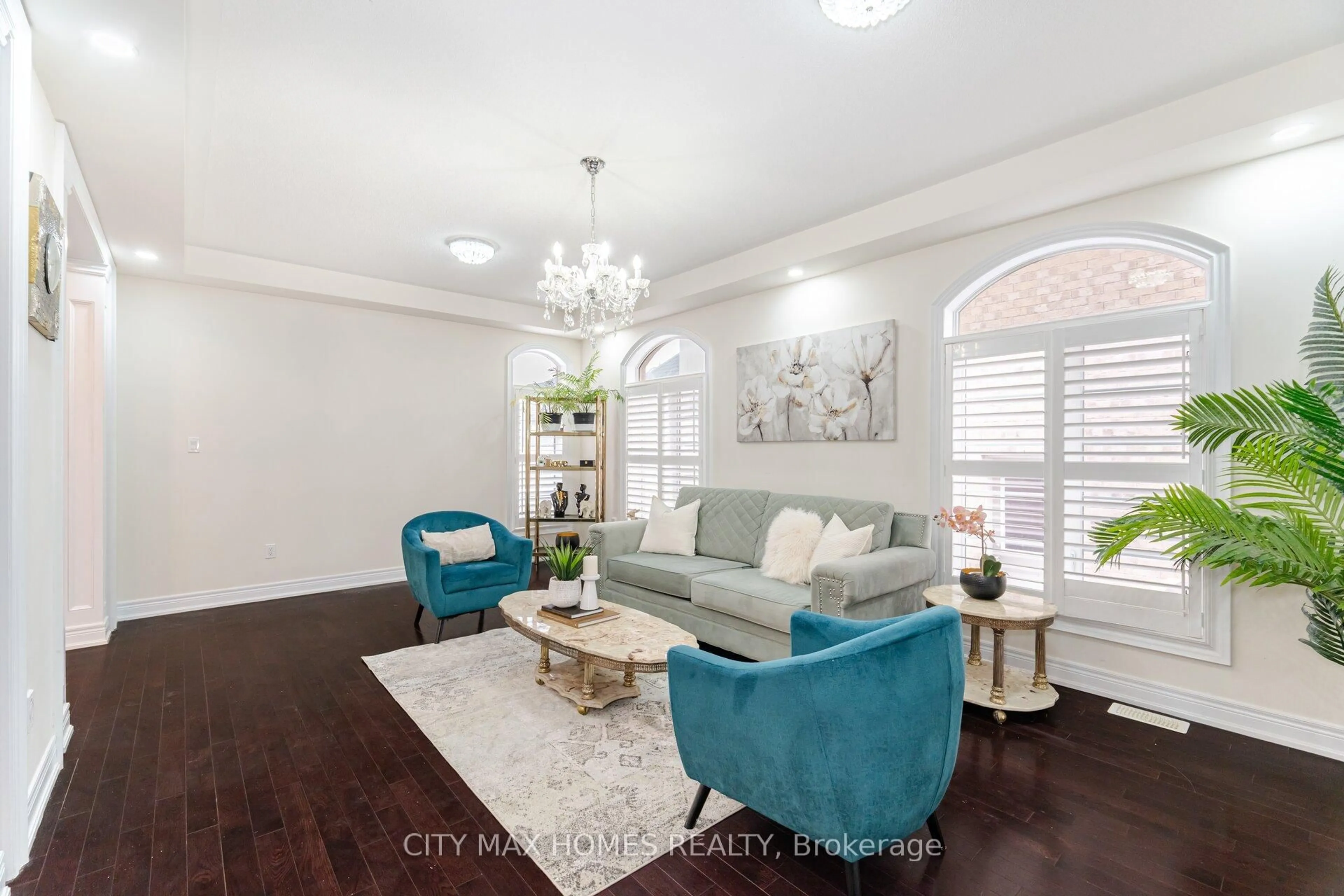 Living room with furniture, unknown for 57 Beacon Hill Dr, Brampton Ontario L6X 0V7