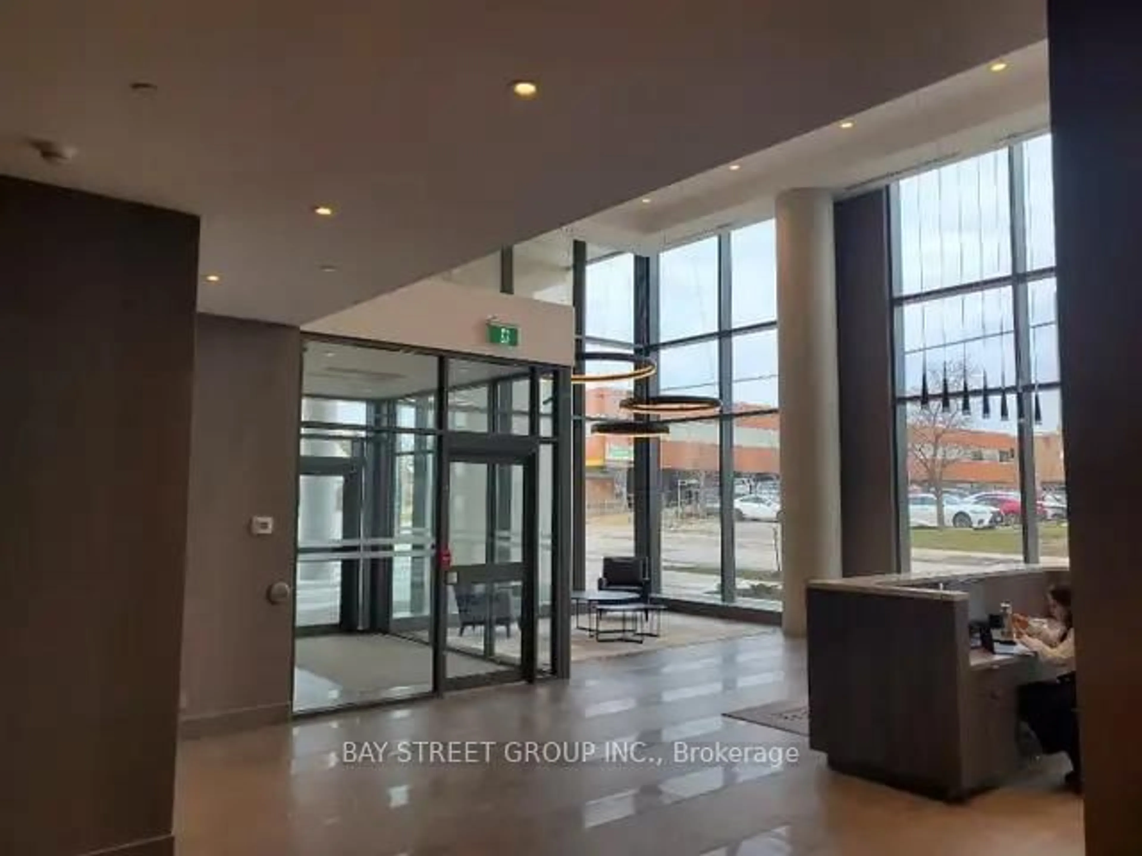 Indoor foyer for 15 Lynch St #1006, Brampton Ontario L6W 0C7