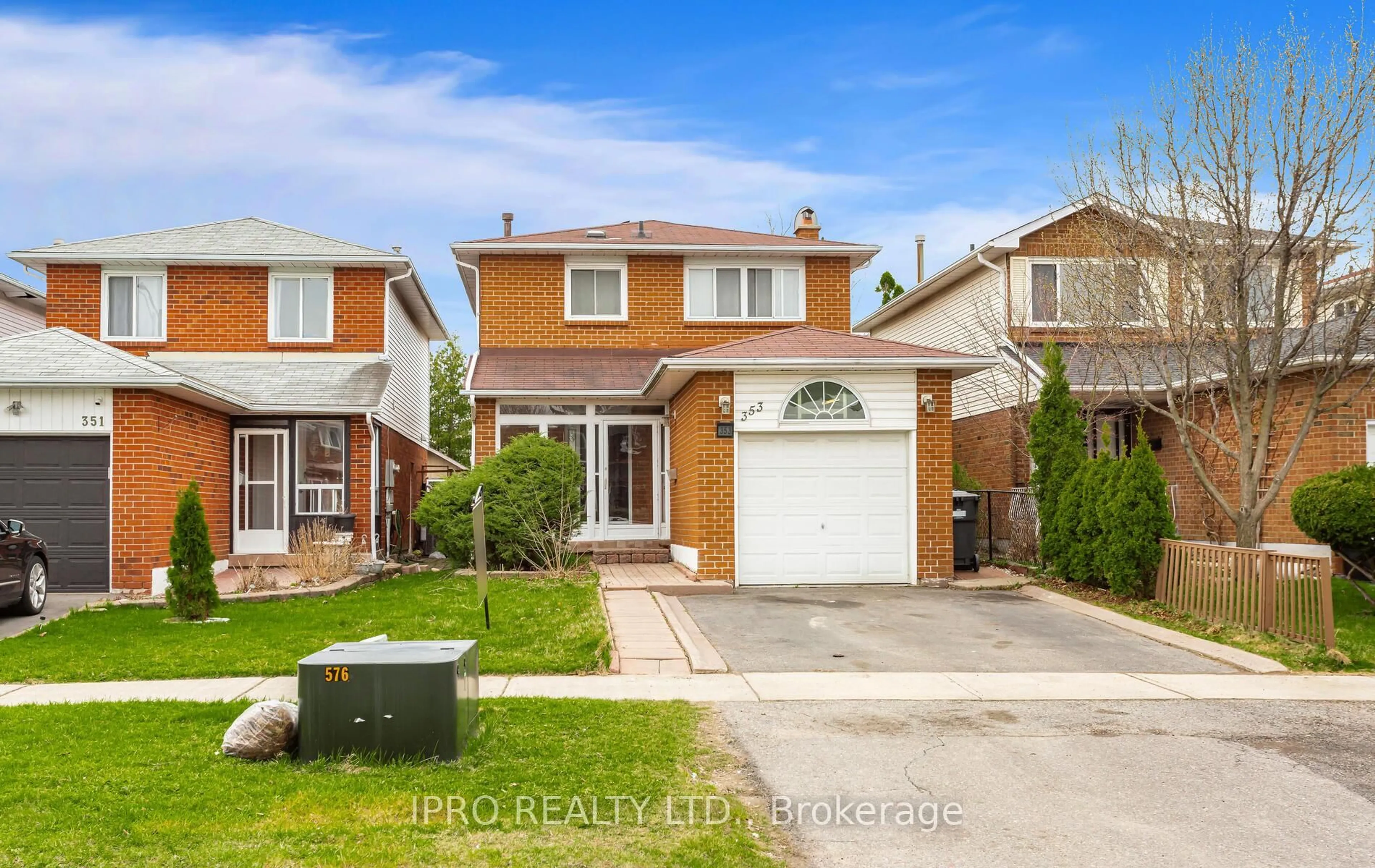 Home with brick exterior material, street for 353 Rutherford Rd, Brampton Ontario L6V 3V9