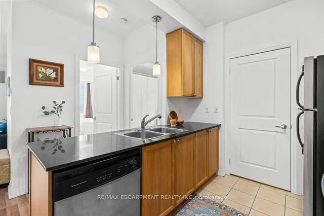 Additional property image - 245 Dalesford Rd Unit 317
