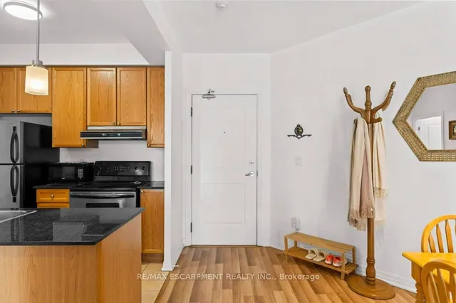 Additional property image - 245 Dalesford Rd Unit 317