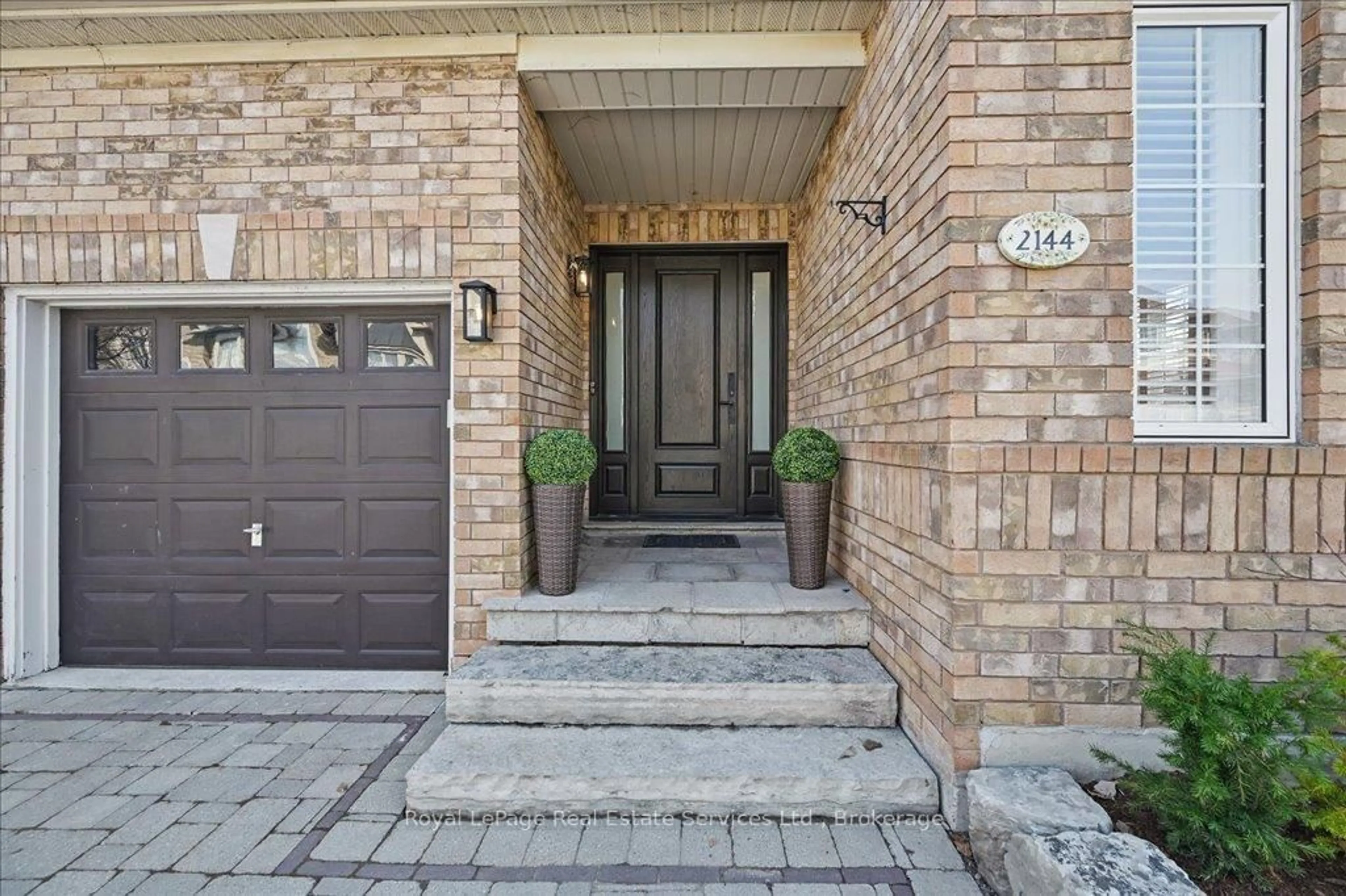 Unknown for 2144 Blackforest Cres, Oakville Ontario L6M 4T7