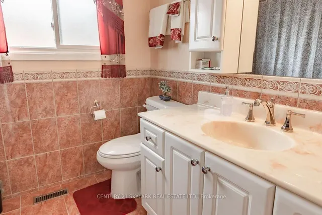Additional property image - 174 Silverstone Dr
