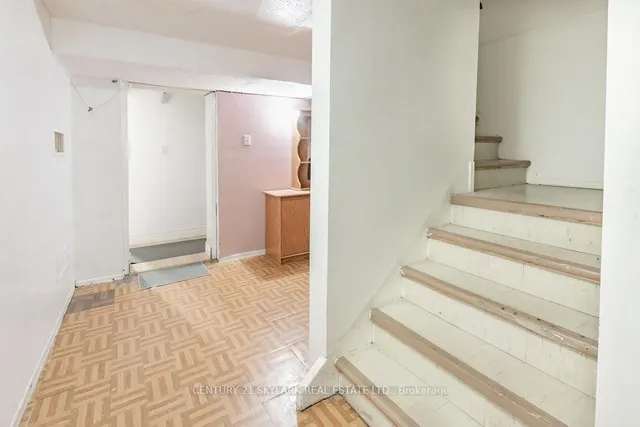 Additional property image - 174 Silverstone Dr