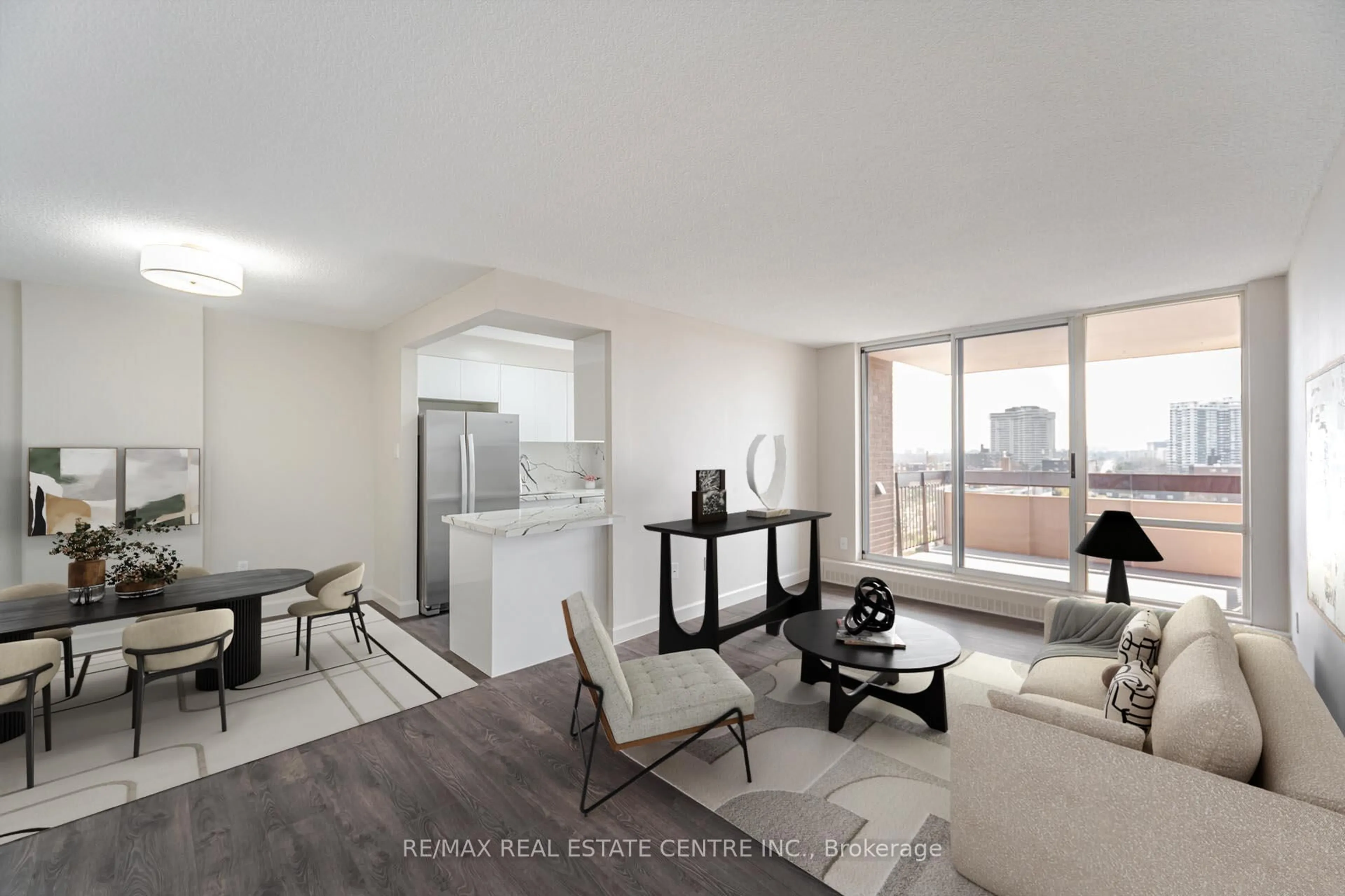 Living room with furniture, unknown for 1615 Bloor St #1111, Mississauga Ontario L4X 1S2