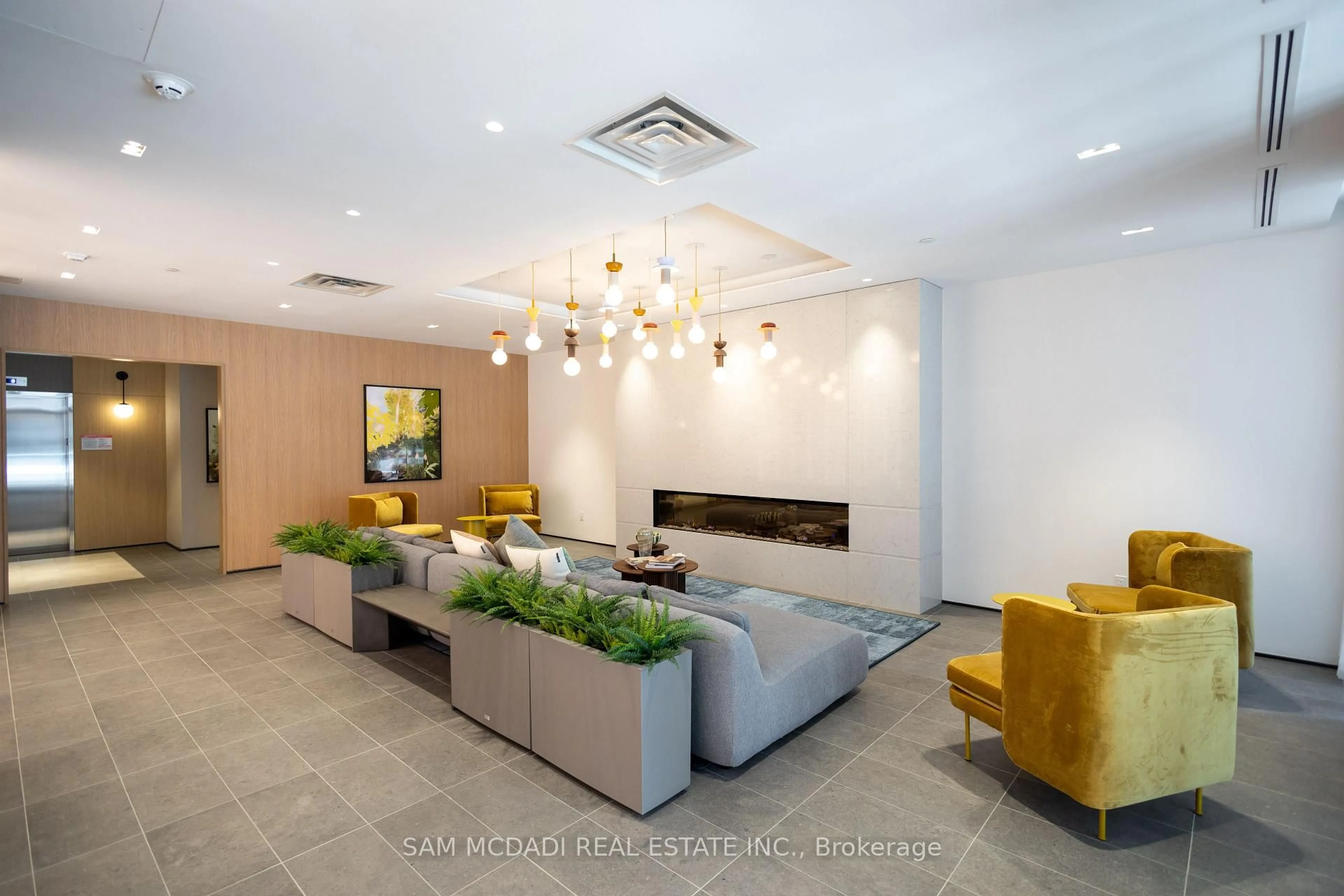 Lobby for 760 Whitlock Ave #106, Milton Ontario L9E 2B2