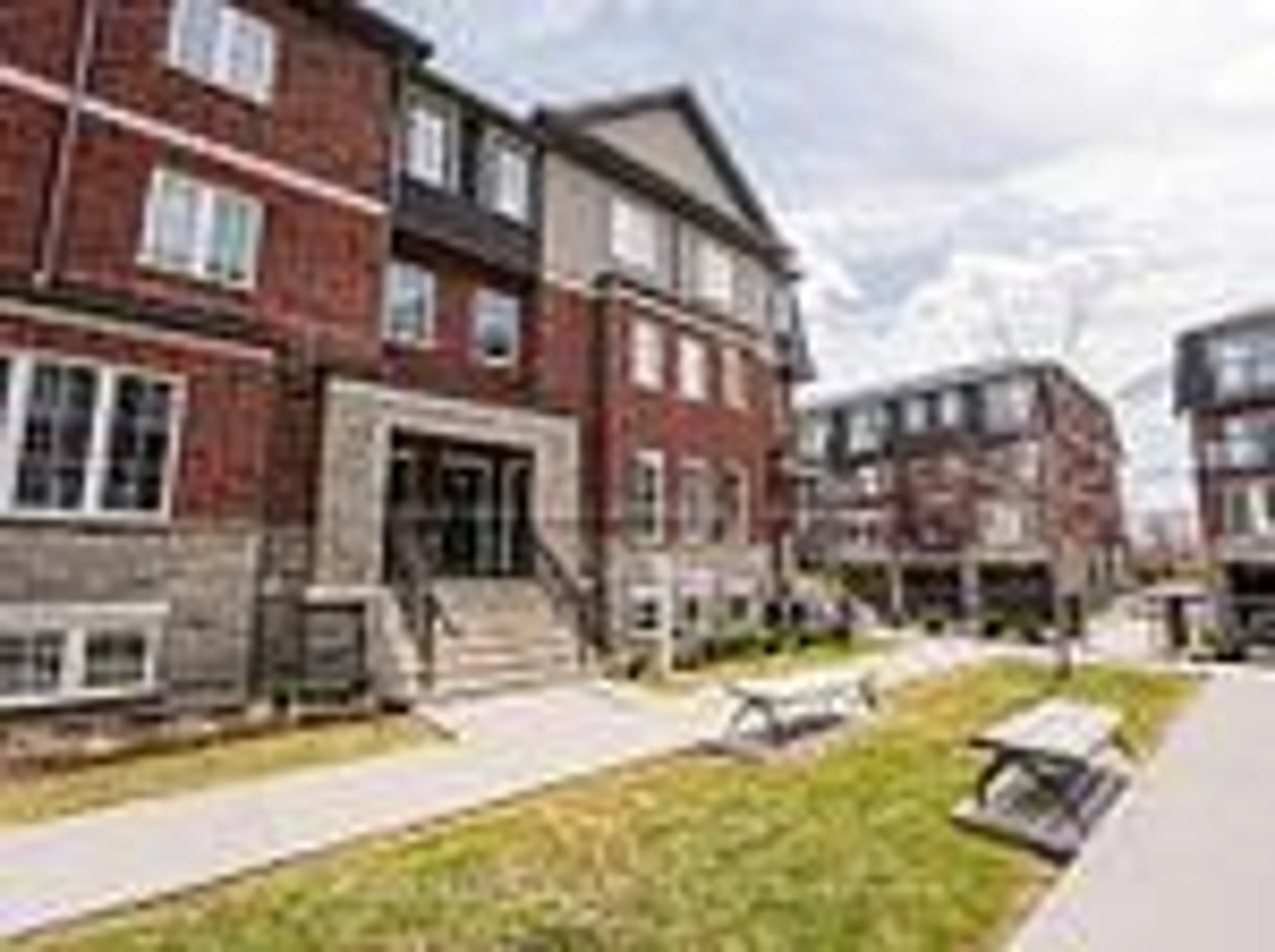 Patio, unknown for 445 Ontario St #132, Milton Ontario L9T 9K5